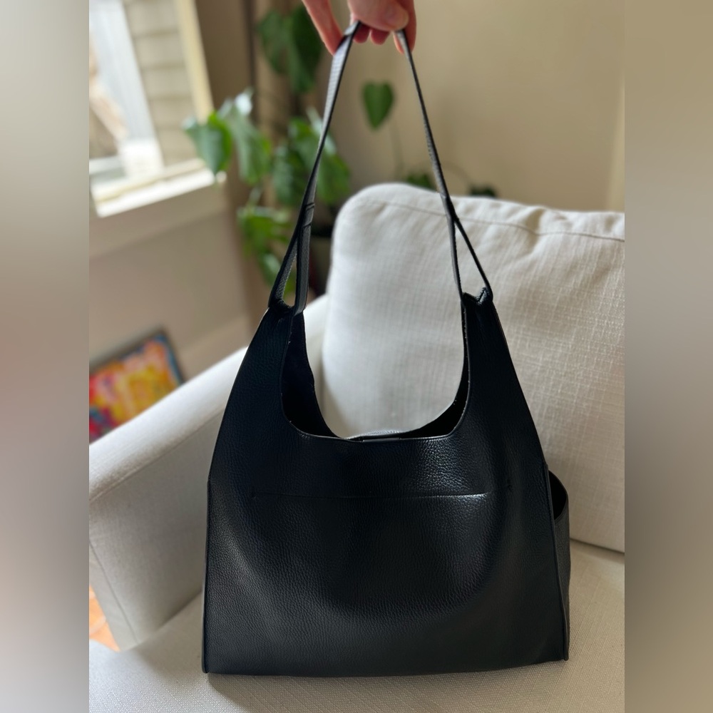 Cuyana Oversized Double Loop bag - Picture 2 of 15